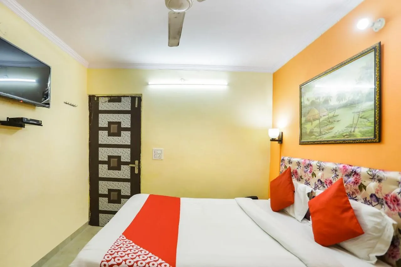 ***  Oyo 69188 Hotel South Campus Inn New Delhi India